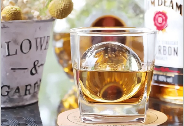 ball ice for wine