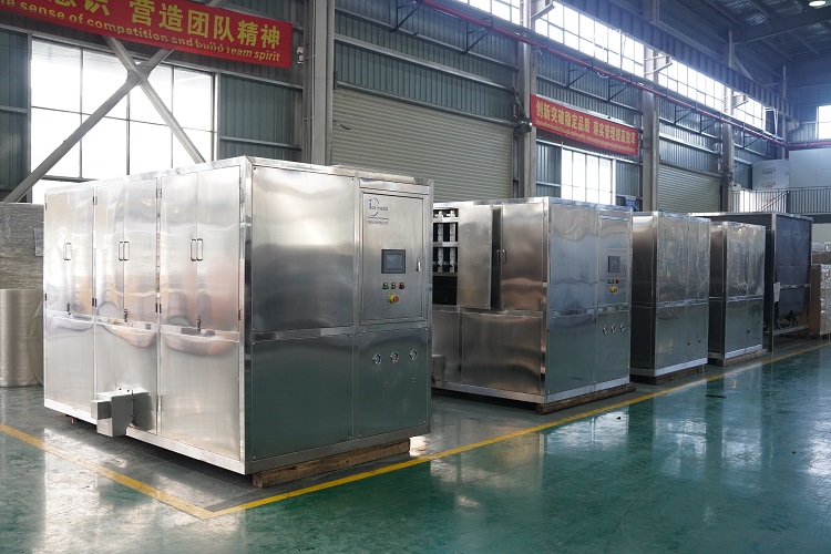 ice cube machine